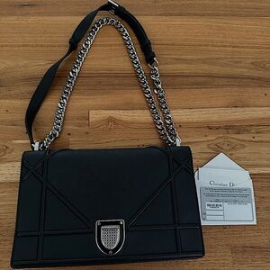 Dior Diorama medium black flap bag